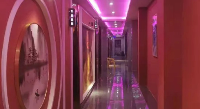 Zhiyi Hotel (Lanzhou Xigu High-speed Railway Station)