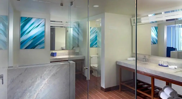 Двухместный полулюкс c 1 комнатой Courtyard by Marriott Queretaro
