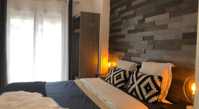 Loft Christina, Prenota Hotel Hotel a Alvernia con parcheggio, Parcheggio