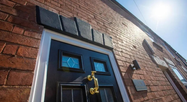 Beautifully renovated Victorian townhouse 5 mins walk from Warwick