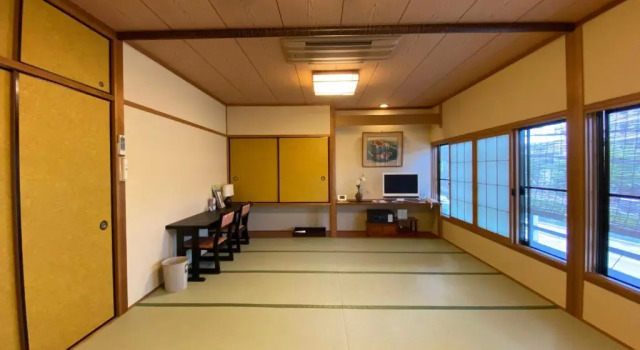 Четырёхместный номер Economy Ryokan Sawaya Honten