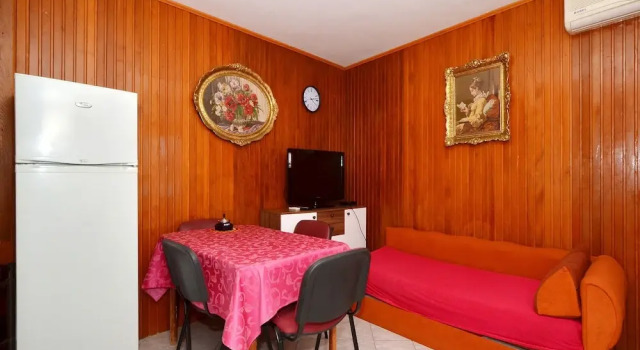 Apartments Josipa, Забронировать Апартаменты/квартира Арбания Трогир