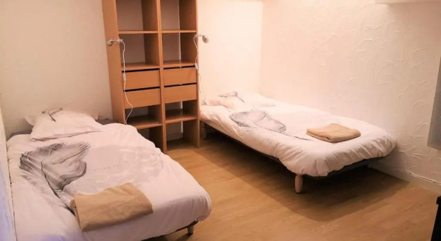 Location Duplex 52m² au coeur de Troyes, Забронировать Апартаменты/квартира Отели Труа с парковкой, рядом с Театр Madeleine, Парковка