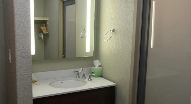Двухместный номер Standard Days Inn & Suites by Wyndham Yorkton
