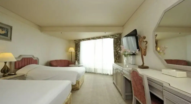 Двухместный номер Deluxe с балконом Jeju Pacific Hotel