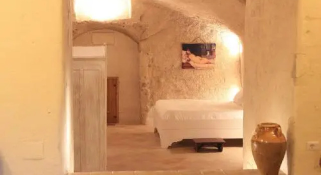 La Neviera nei Sassi