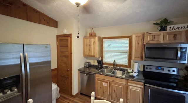 Tucked Away Cabin, Забронировать Отель Отели Пиджен-Фордж с парковкой, рядом с Tennessee Shine, Парковка