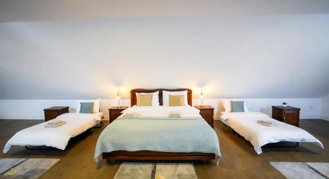 Семейный номер Standard с балконом Hotel Yara