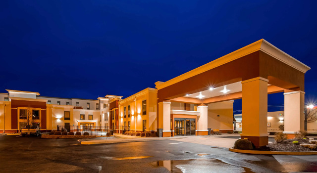 Best Western Plus Parkway Hotel