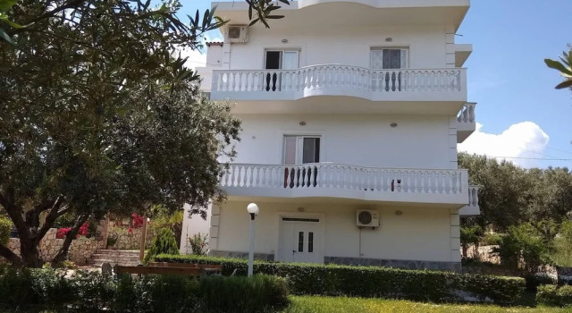 Studios Ambra
