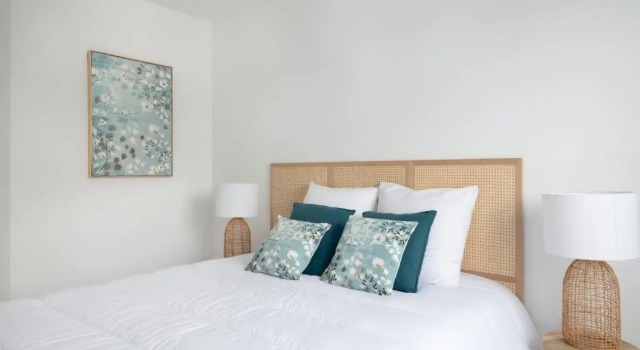 Dans une residence de style balneaire en Bretagne, Varaa Hotelli Hotellit Côtes-d'Armor pysäköinnillä, Pysäköinti