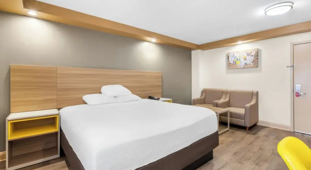 Двухместный номер Standard Econo Lodge Woodbridge