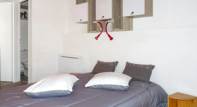 House With one Bedroom in Saint-gilles-croix-de-vie, With Furnished Te