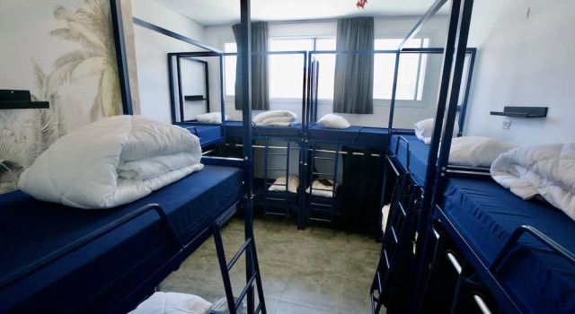 Кровать в общем номере Jungle Jaffa Hostel Age 18 to 45