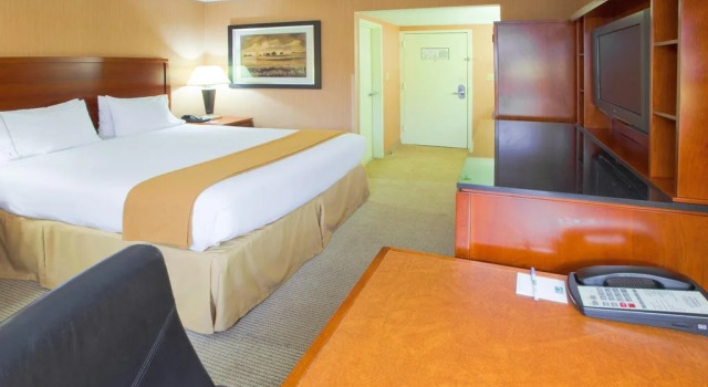 Holiday Inn-Portsmouth, Boek Hotel Portsmouth Virginia