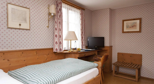 Hotel Chesa Grischuna, Buchen Sie Hotel Klosters-Serneus Klosters-Serneus