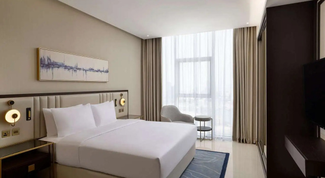 Люкс с видом на город Hilton Bahrain City Centre Hotel & Residences
