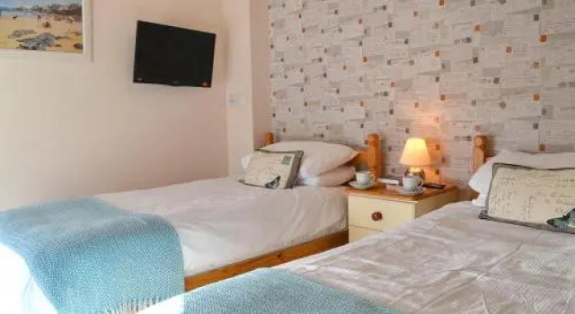 Petrock Holiday Cottages, Book Hotel Holsworthy Devon