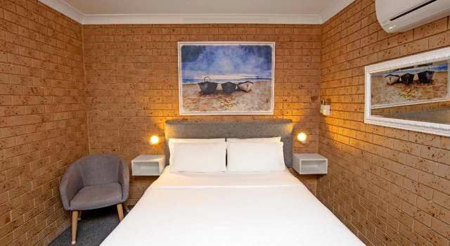 Номер Economy Coast Inn Motel