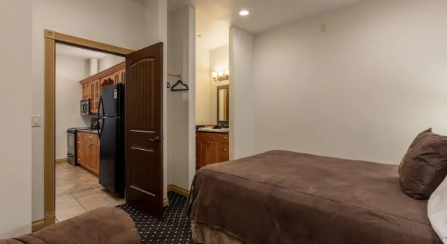 Alpen Dorf Pension, Забронировать Отель Левенуэрт Leavenworth Ski