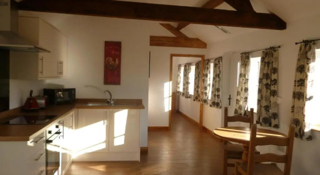 Коттедж White House Farm Cottages