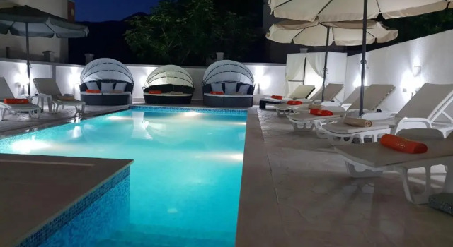 Апартаменты с видом на бассейн Villa Medusa Apartments