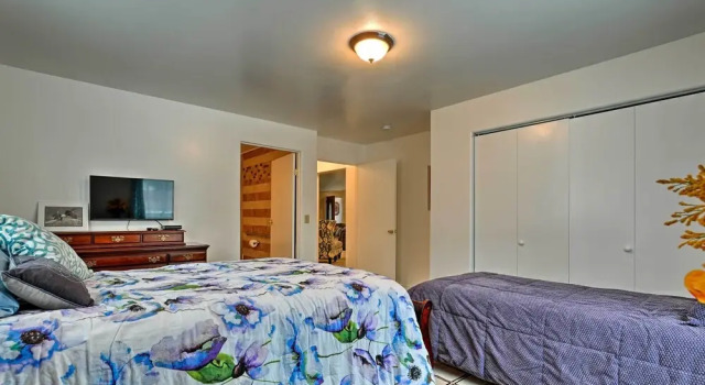 Expansive Getaway ~ 2 Miles to Mendenhall Glacier!, Book Hotel Hoteller i Juneau med parkering, Parkering