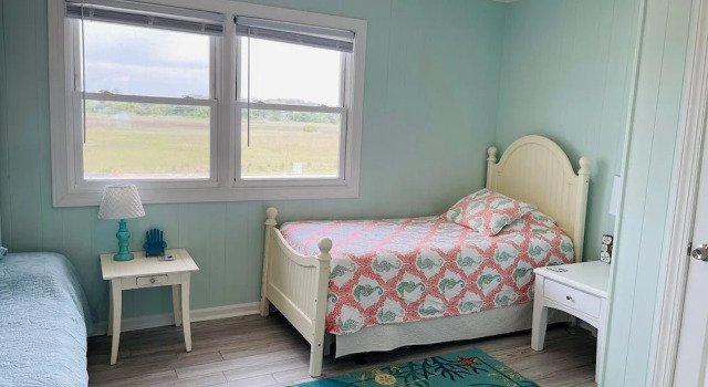 Turtley Paradise West 3 Bedroom Home by RedAwning