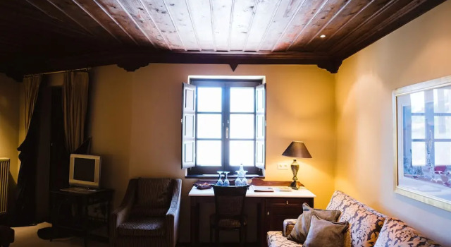 Полулюкс Trikolonion Country Hotel