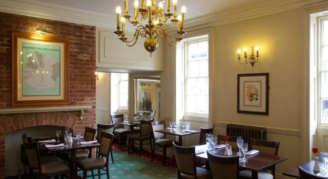 Rutland Arms, Varaa Hotelli Newmarket Suffolk