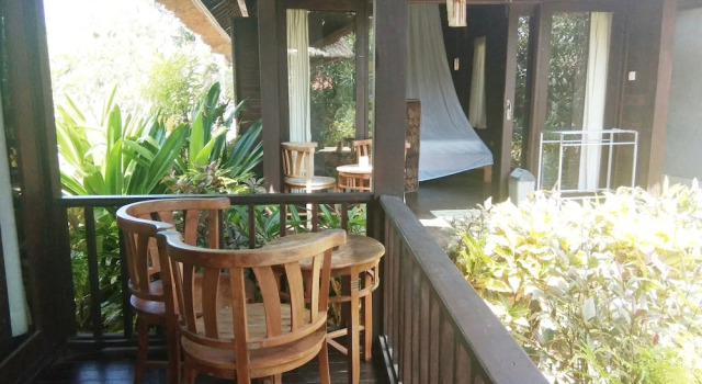 Двухместное бунгало Superior с балконом и с красивым видом из окна Rigils Bungalow & Restaurant