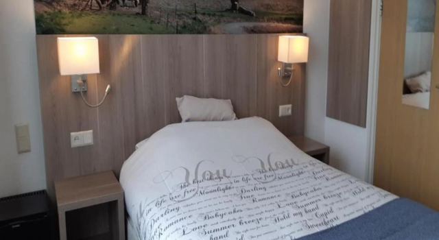 Hotel and Restaurant van Saaze, Забронировать Отель Отели Норда 3 звезды, 3*
