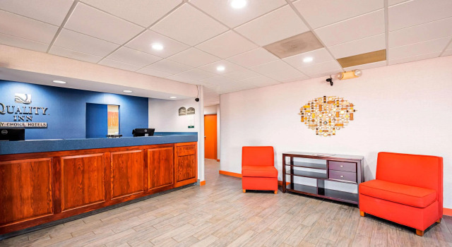 Quality Inn Dillon, Забронировать Отель Отели Южной Каролины с завтраком, Завтраки