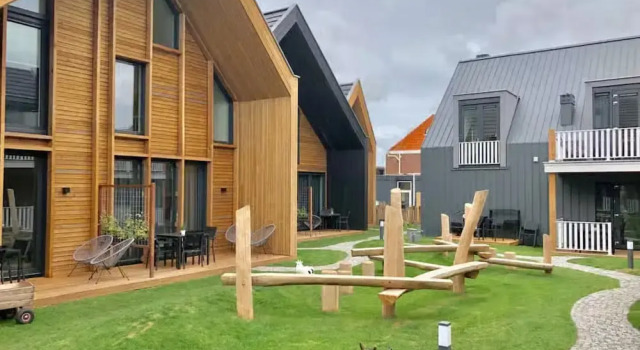 Beautiful Lodge for 5-person Near the Beach, Book Apartment Zoutelande 