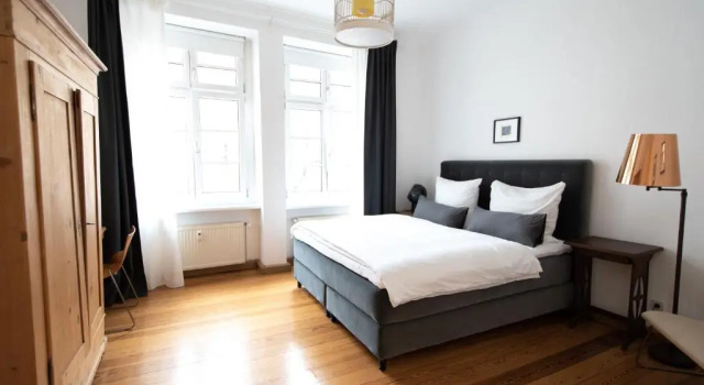 Apartamento Superior Modern design im klassischem Altbau