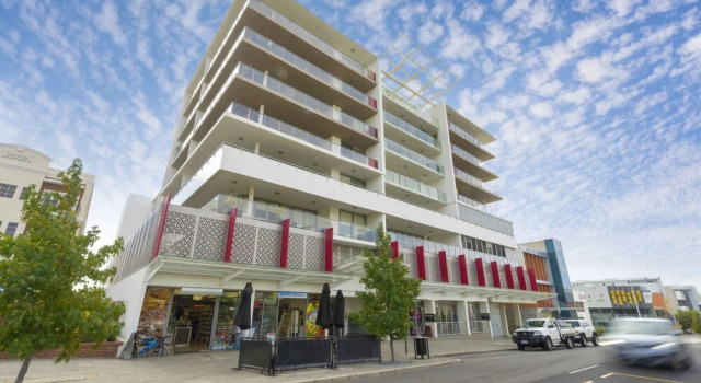 Executive Studio Inner City Apartment, Забронировать Апартаменты/квартира Отели Перта с парковкой, рядом с Военный мемориал Kings Park, Парковка