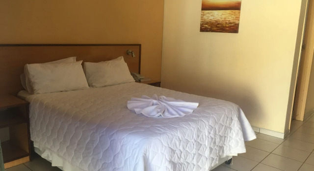 The Nest Lodge, Buchen Sie Hotel Francistown 
