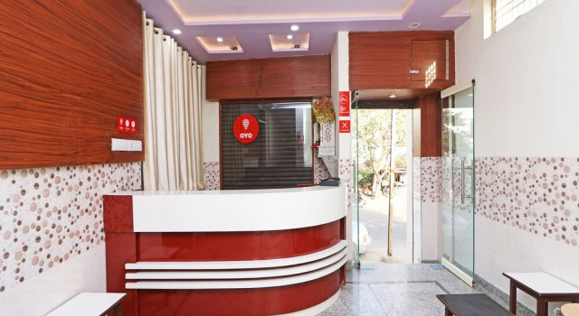 Oyo 13136 Hotel Taj Ansh 2