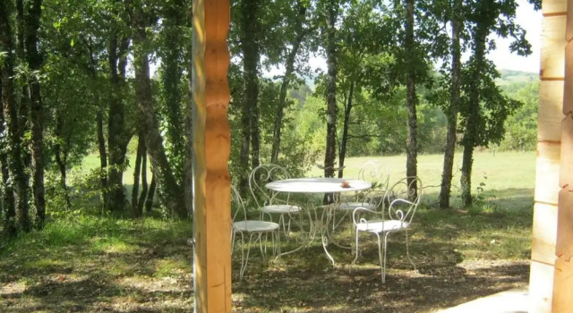 Chalet dans les bois du Quercy, 预订 小木屋 Quercy 阿基坦大区