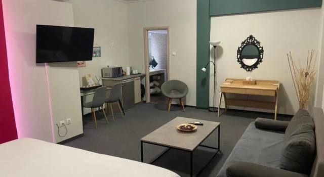 Люкс c 1 комнатой Connect Suites