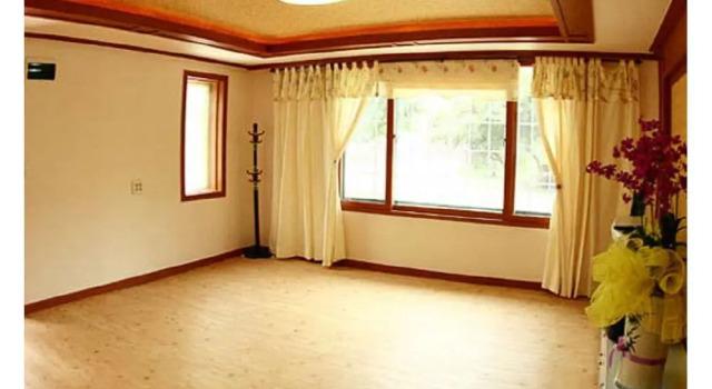 Hesel And Gretel Pension, Забронировать Отель Buk-myeon Капхён, рядом с Музей сельскохозяйственных наследий Капхён Хёнам