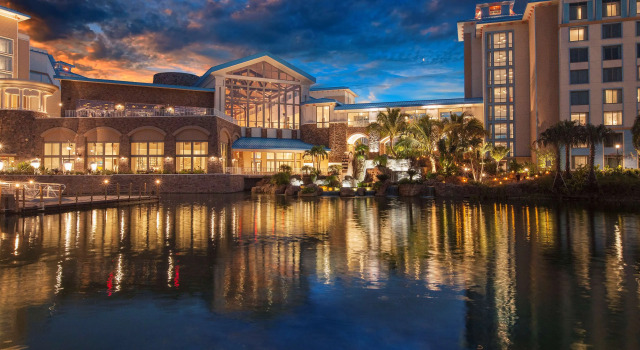Universal's Loews Sapphire Falls Resort