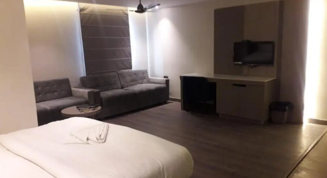 Hotel The Legend, Забронировать Отель СПА-отели Канпура, SPA-услуги