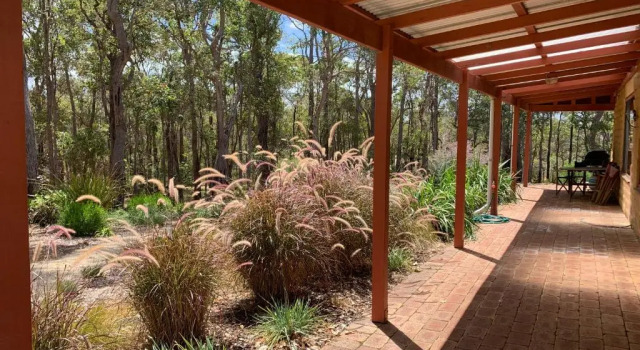Коттедж с 5 комнатами Denmark Forest Retreat