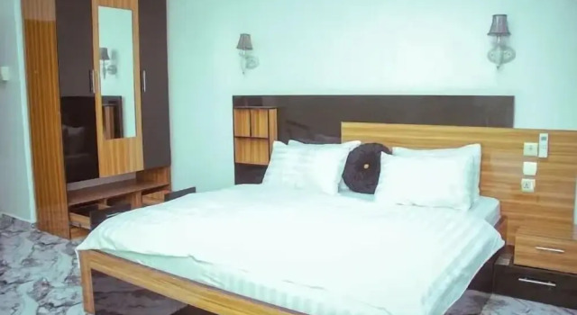 Mojo  Hotel