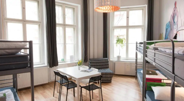 Кровать в общем номере (женский номер) Kiez Hostel Berlin