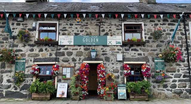 Golden Fleece Inn Tremadog