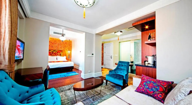 Полулюкс с видом на город Azade Suites