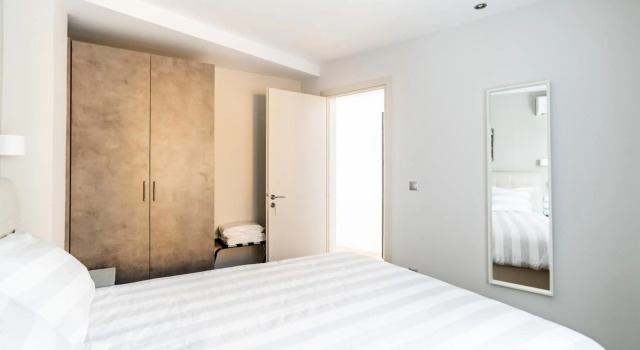 A17 Modern & Cosy 2R flat up to 4ppl near Parthenon
