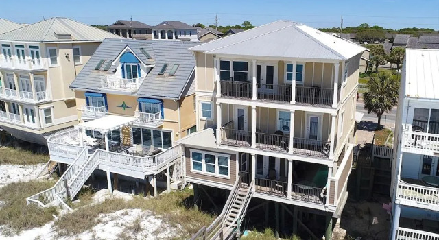 Las Olas 8 Bedroom Holiday Home by Five Star Properties, Varaa Lomakoti Miramar Beach Emerald Coast